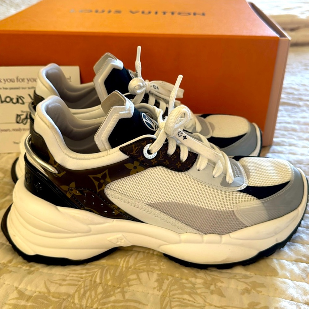Louis Vuitton Run 55 Womens size 38 1/2